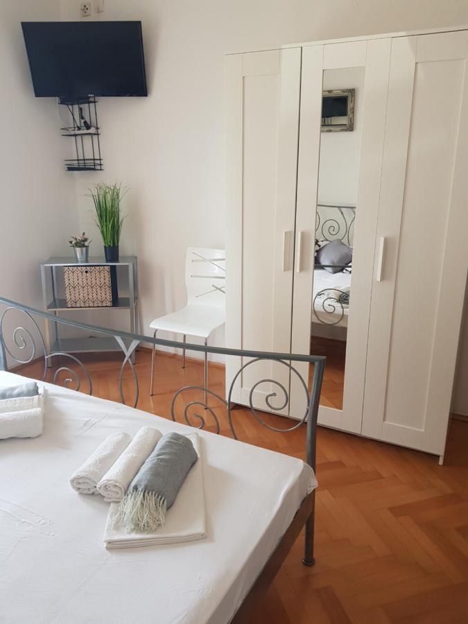 Apartments Joko Omis Exterior photo